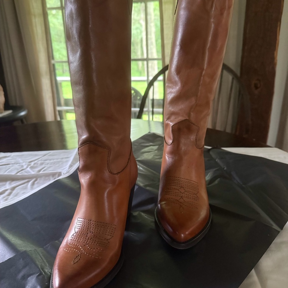 Kali Brown Heeled Boots Elegant Design.Like New
